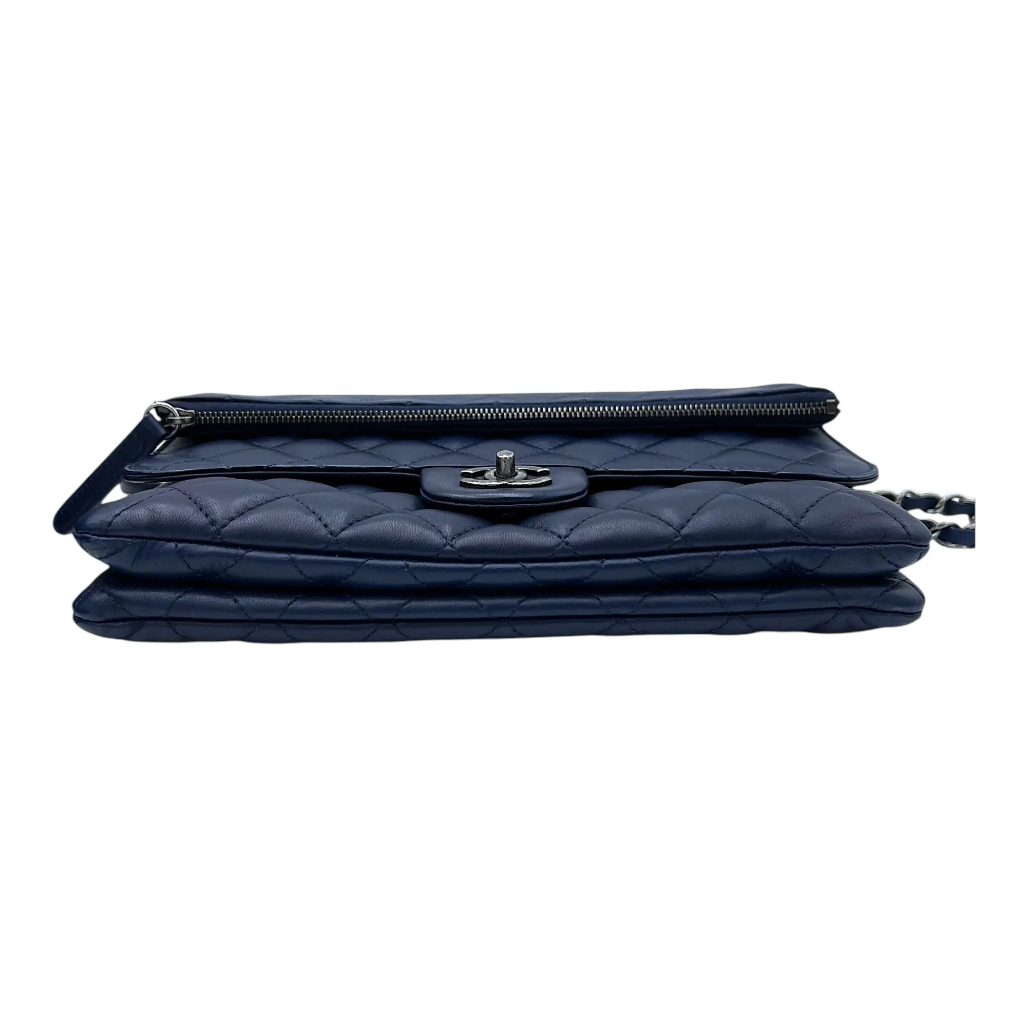 Chain Flap Blue Crossbody Bag in Lambskin, Ruthenium hardware