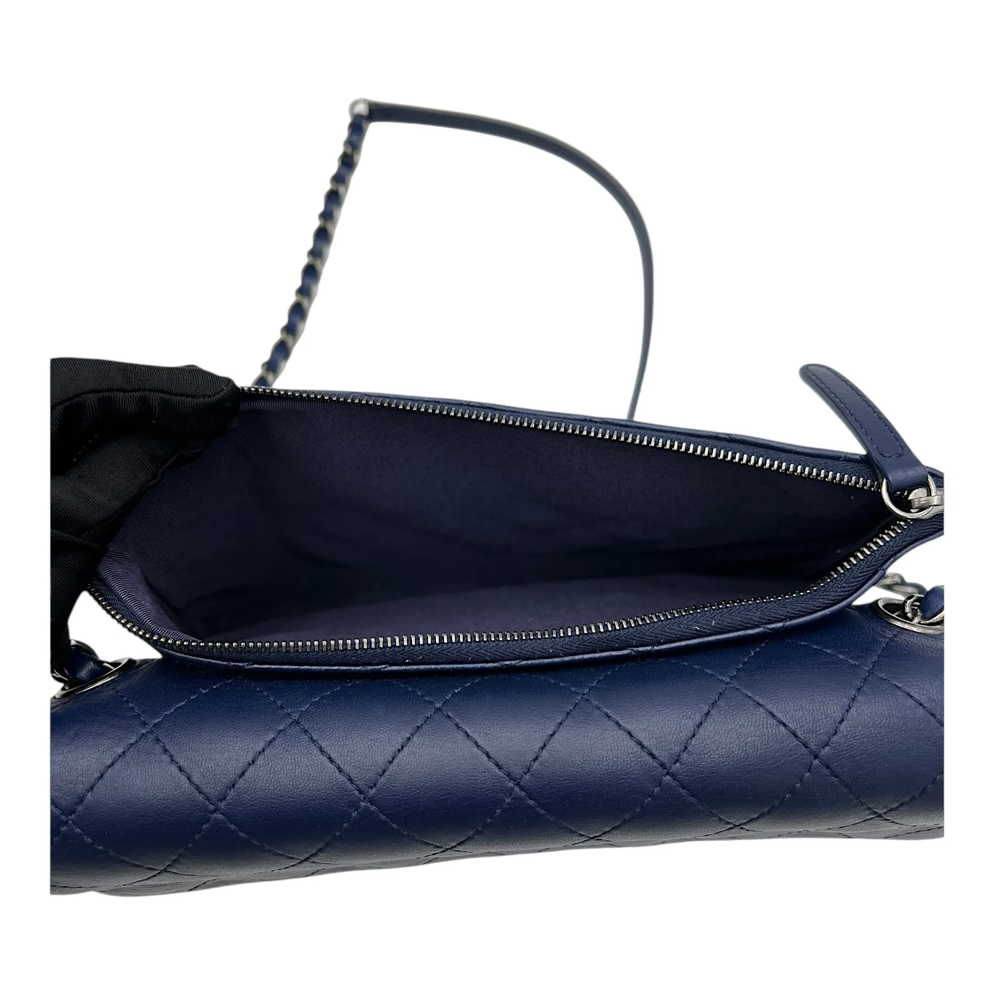 Chain Flap Blue Crossbody Bag in Lambskin, Ruthenium hardware