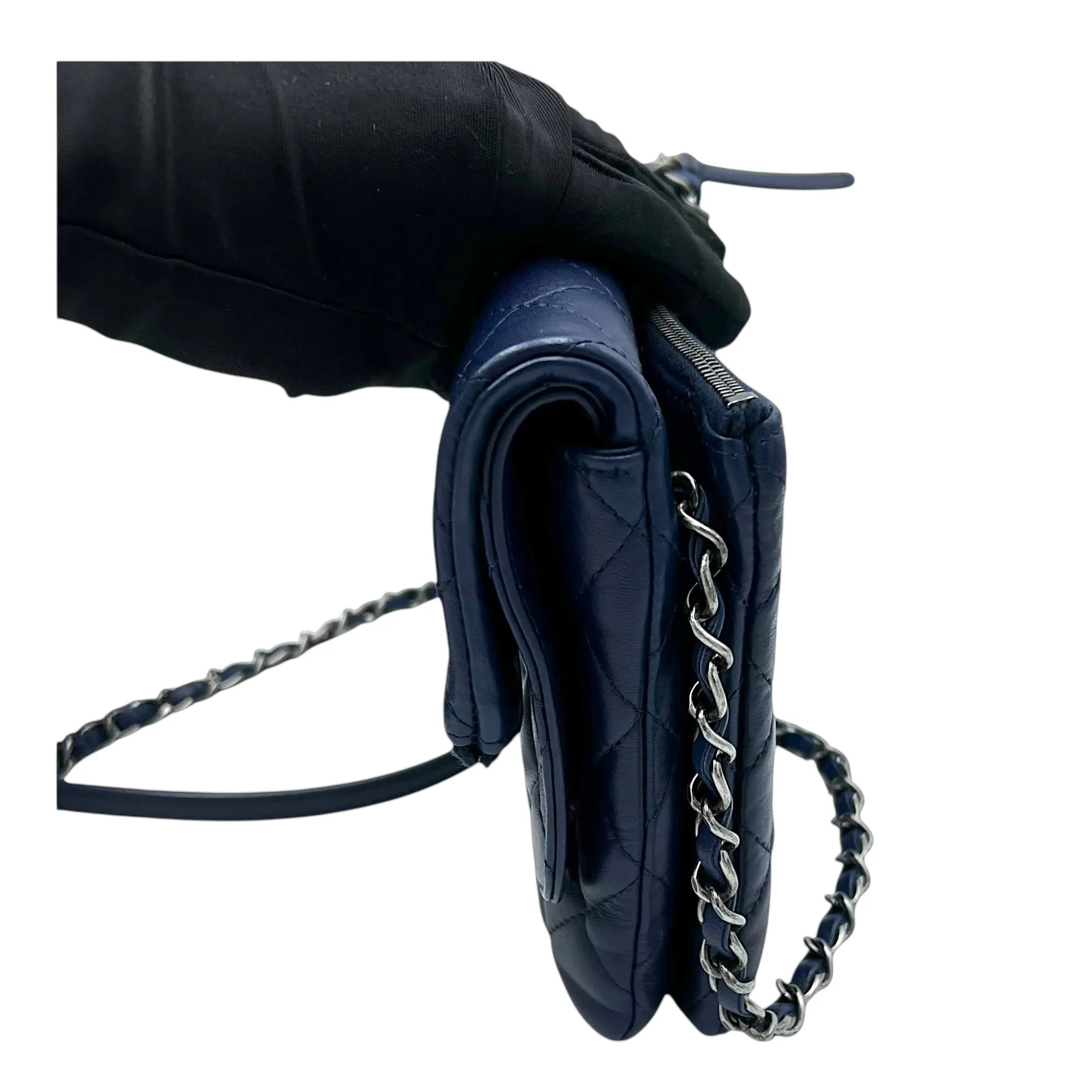 Chain Flap Blue Crossbody Bag in Lambskin, Ruthenium hardware