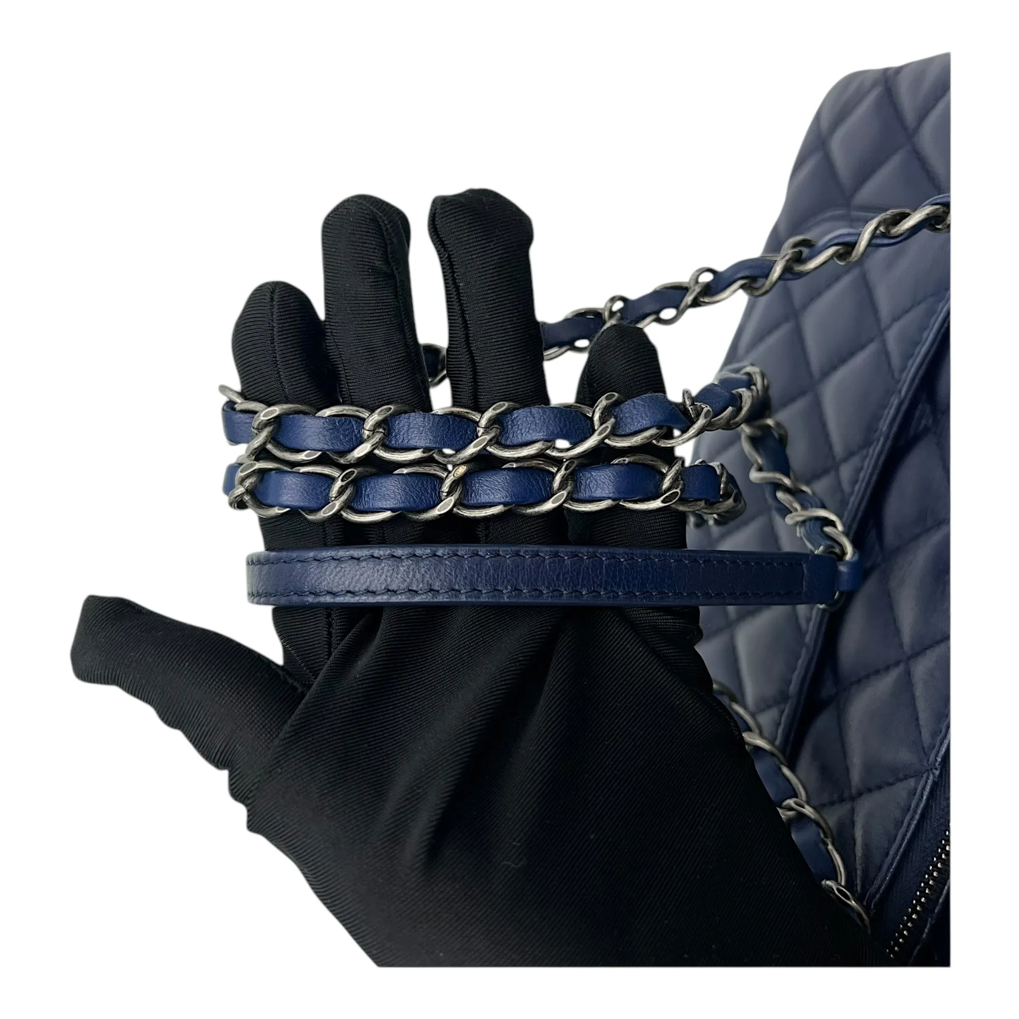 Chain Flap Blue Crossbody Bag in Lambskin, Ruthenium hardware