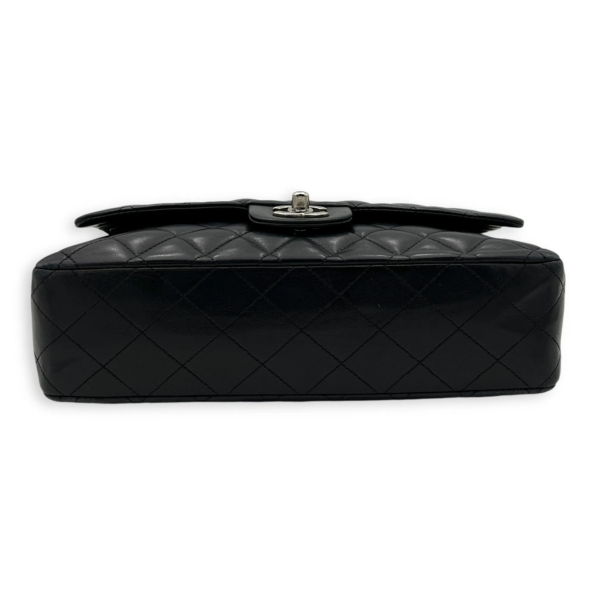 Classic Medium Black Crossbody Bag in Lambskin, Silver hardware