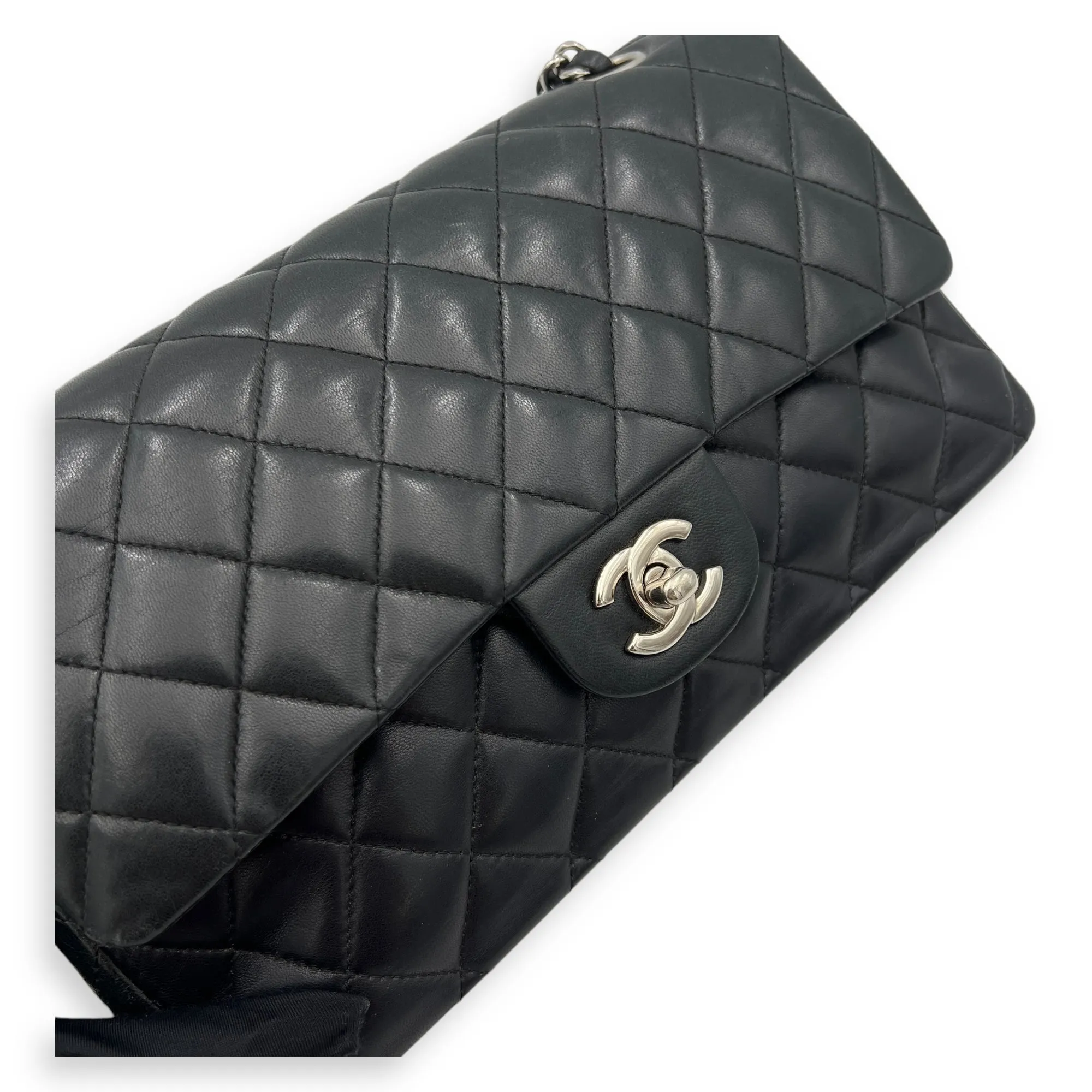 Classic Medium Black Crossbody Bag in Lambskin, Silver hardware