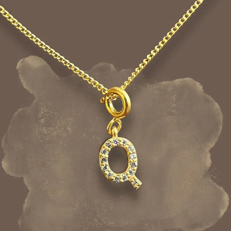 Letter Pendant - Q