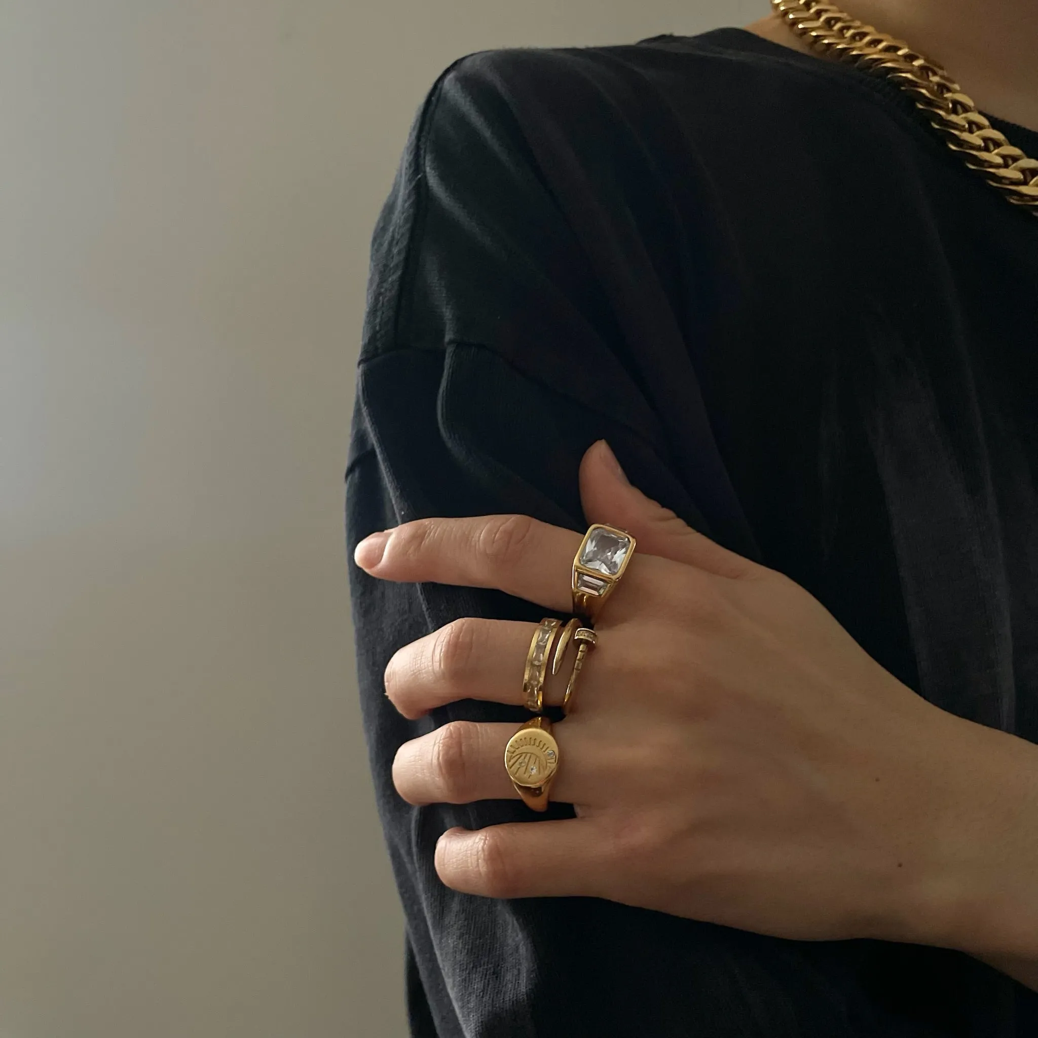 Nail Ring