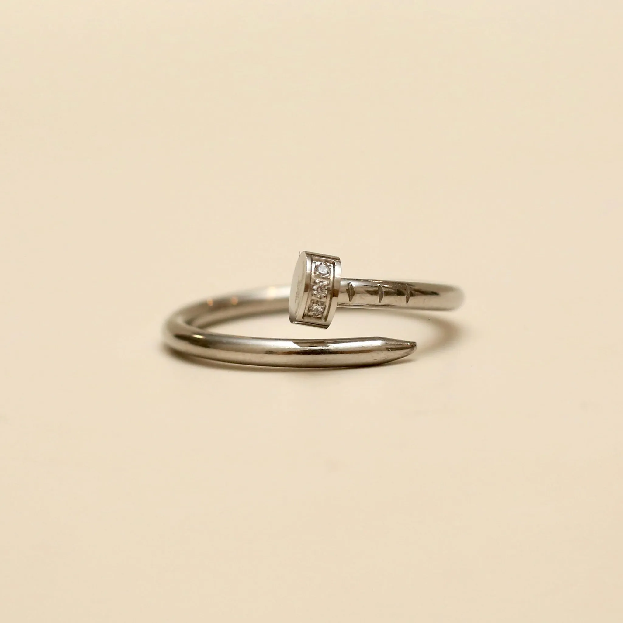 Nail Ring