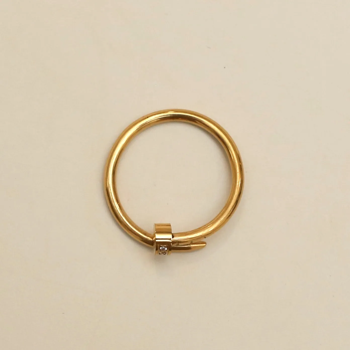 Nail Ring