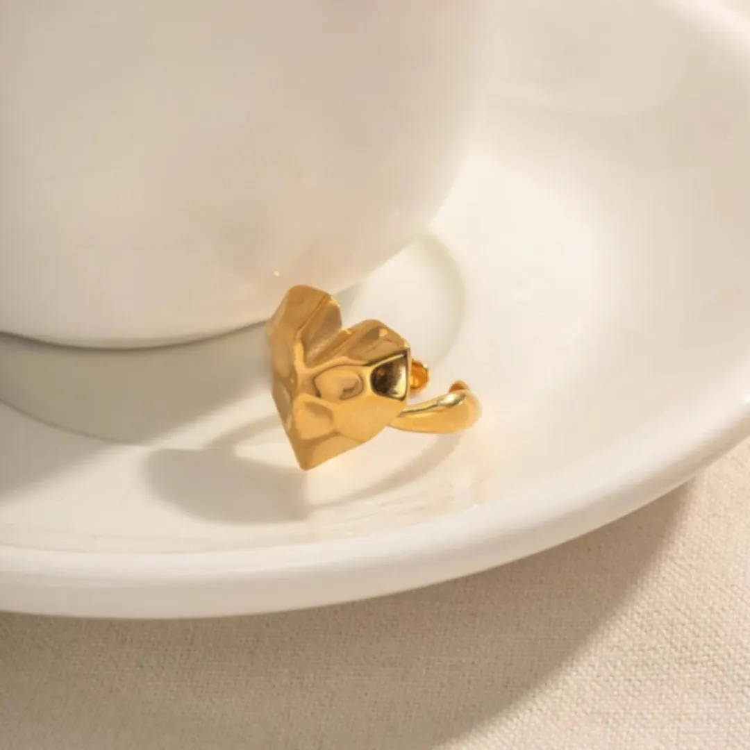 PUFFY HEART RING