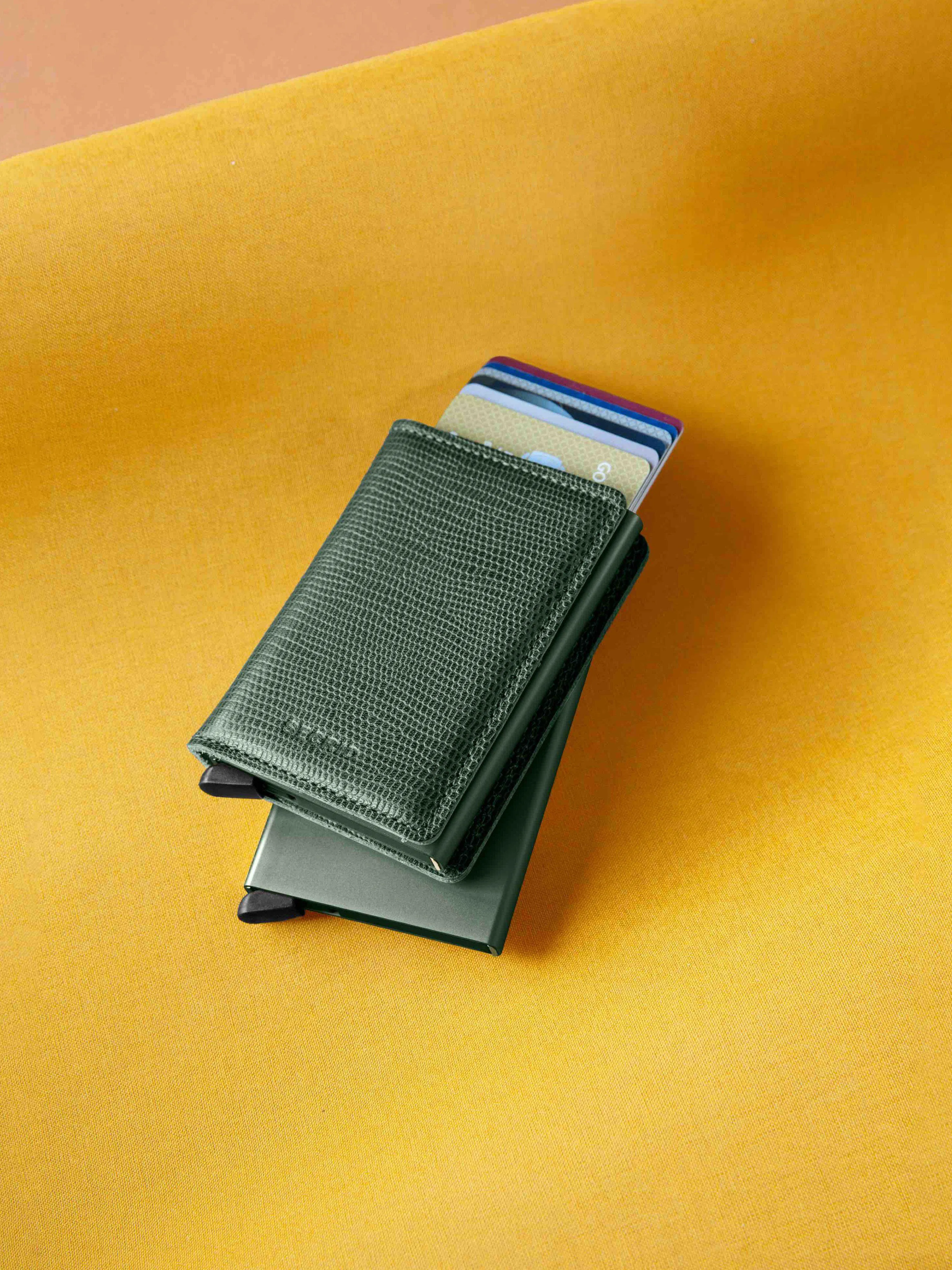 Secrid Slimwallet Crisple Black