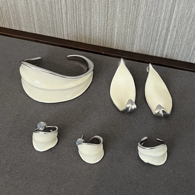 White Enamel Scroll Leaf Wide Open Ring