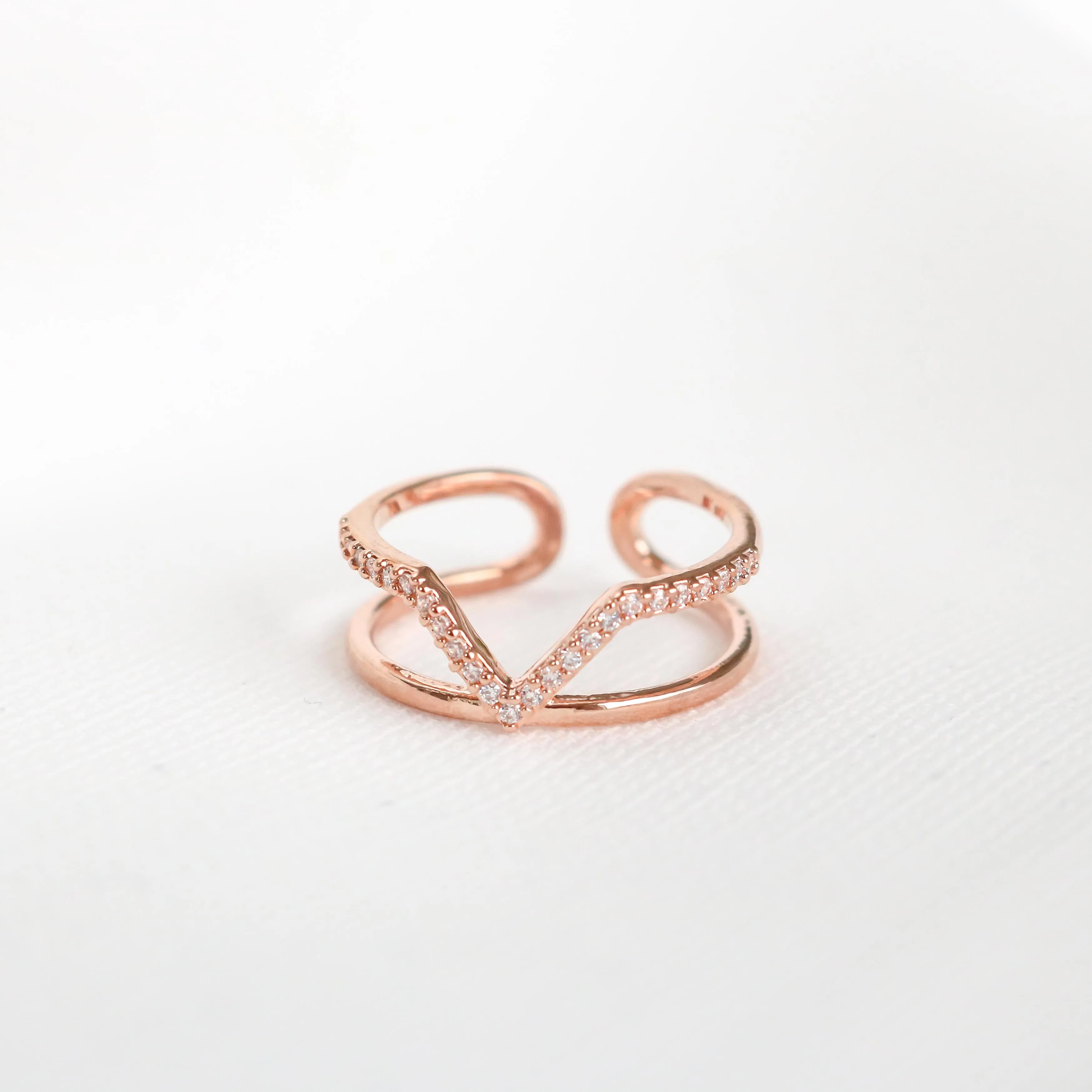 Willow Line Ring